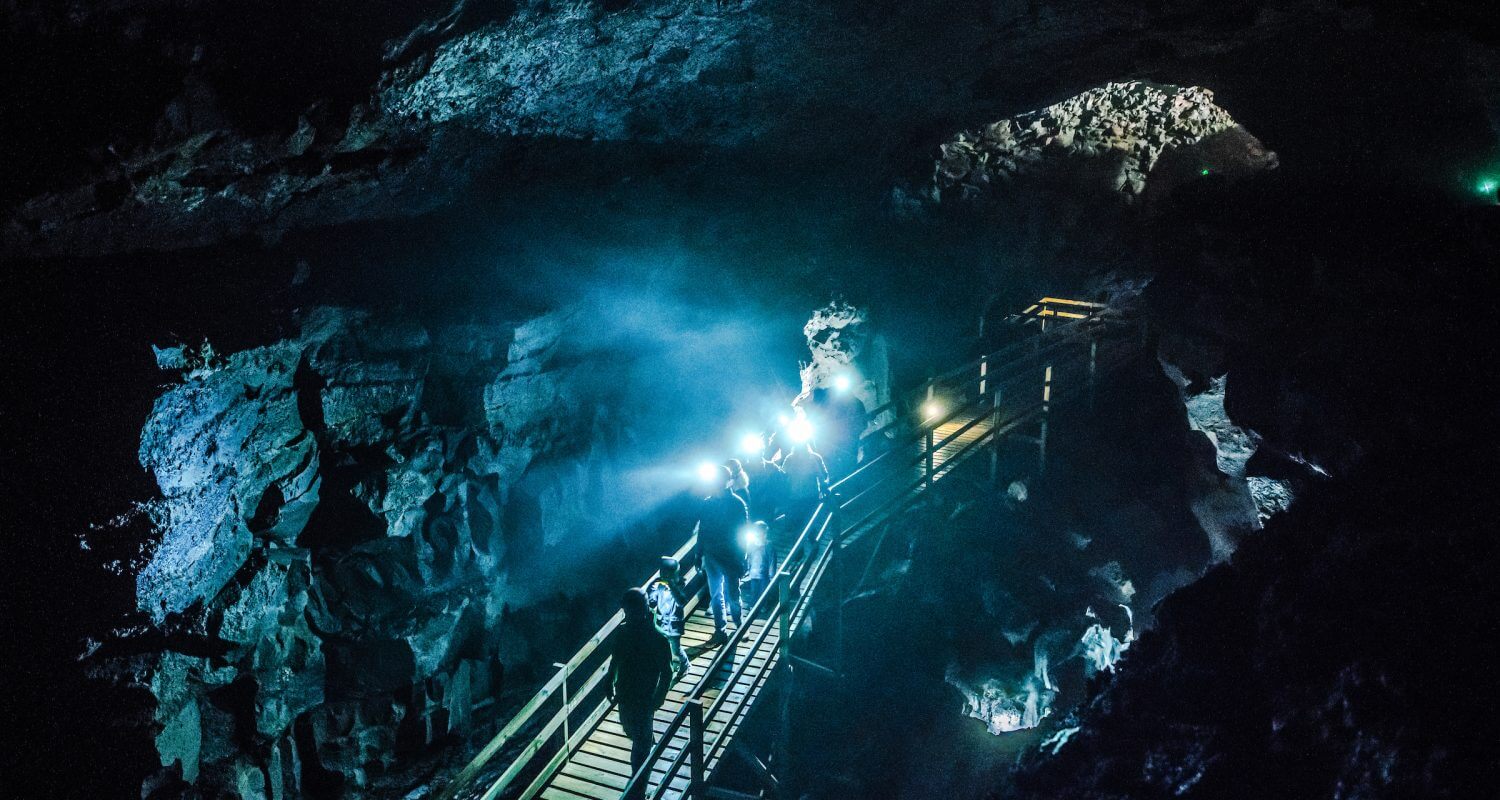 Caving_in_West_Iceland.jpg thumbnail